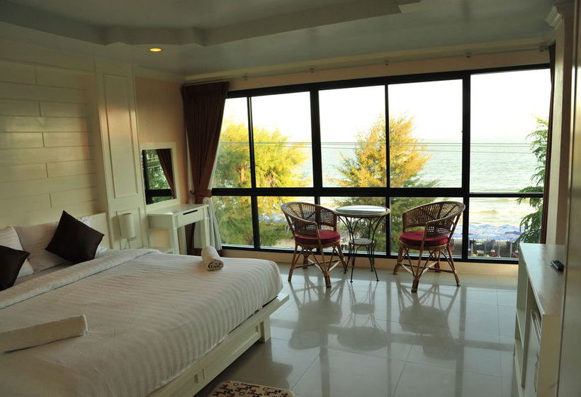 Magic House Hostel 15