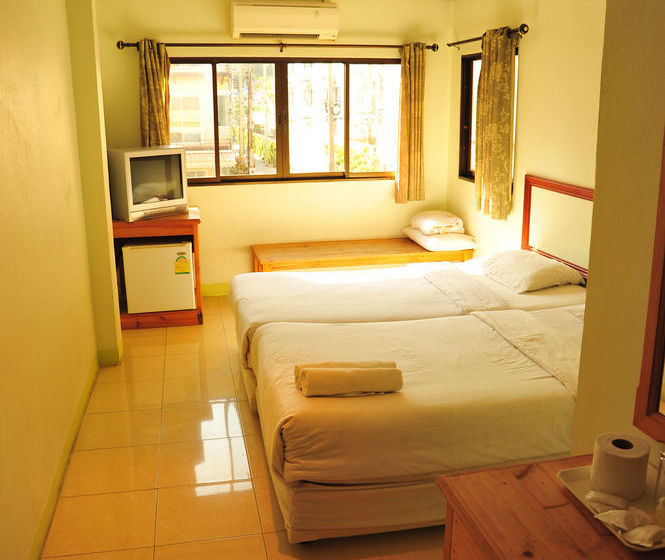 Magic House Hostel 18