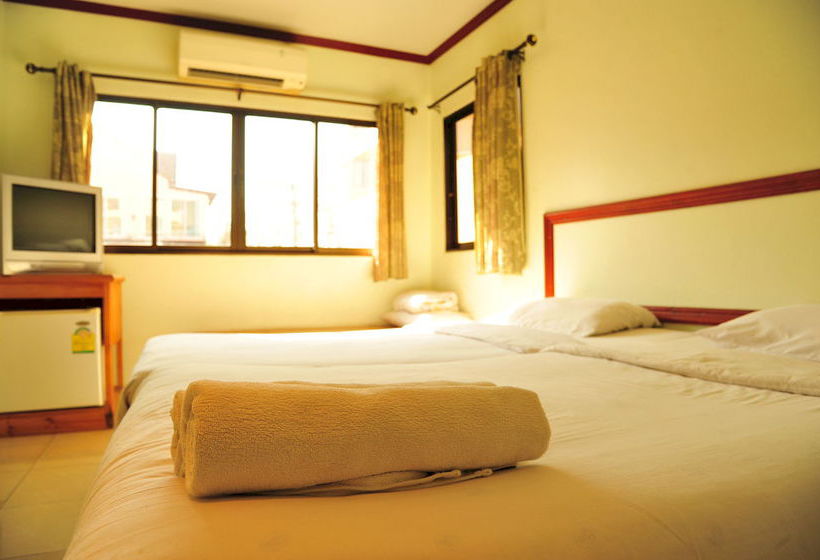 Magic House Hostel 8