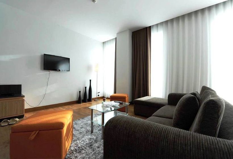 Hotel Prajaktra Design 12