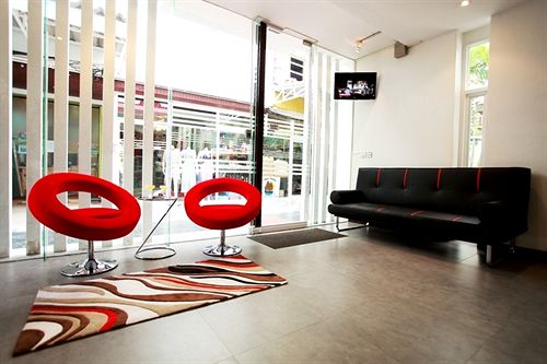 Hotel The Palm Retreat 6