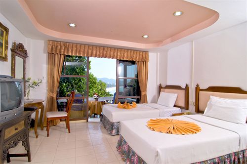 Baan Karon Hill Resort 13