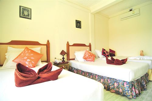 Baan Karon Hill Resort 15