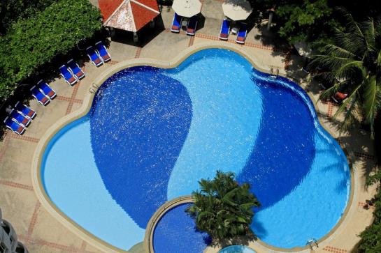 Hotel Waterfront Suites Phuket By Centara 2