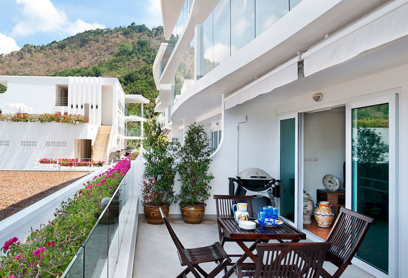 Hotel Kata Ocean View Condominiums 4