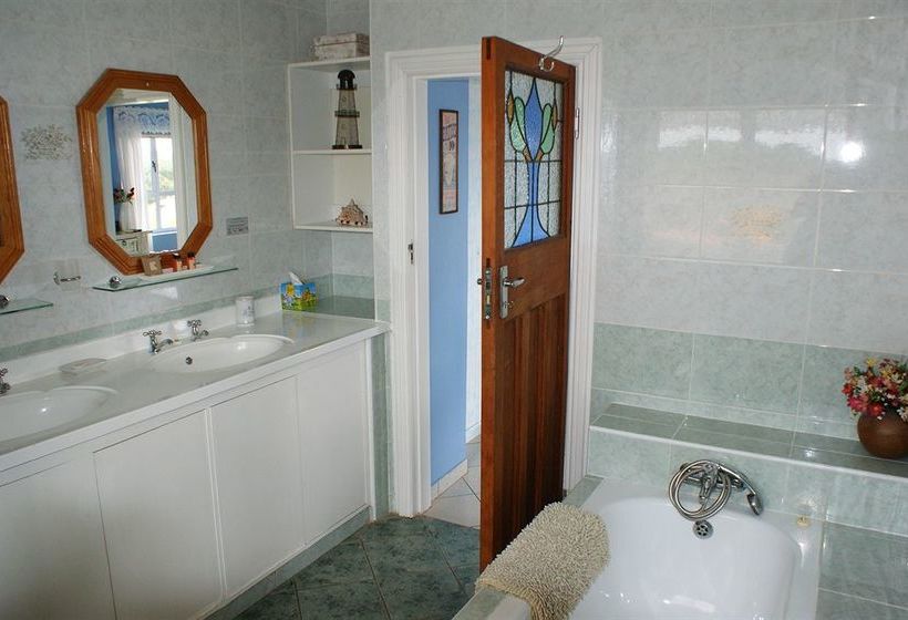 Pension Africa Regent Guest House 18