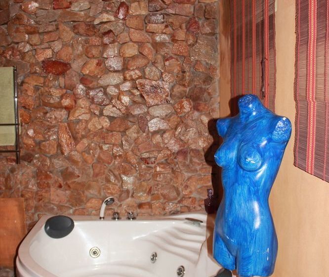 Olive Garden Country Lodge 13