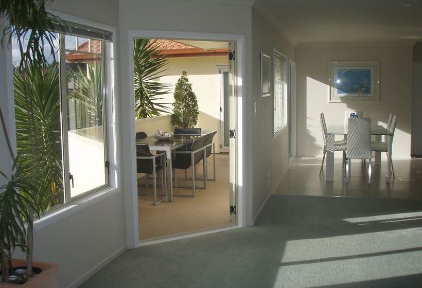 Seascape Villa Bed & Breakfast 2