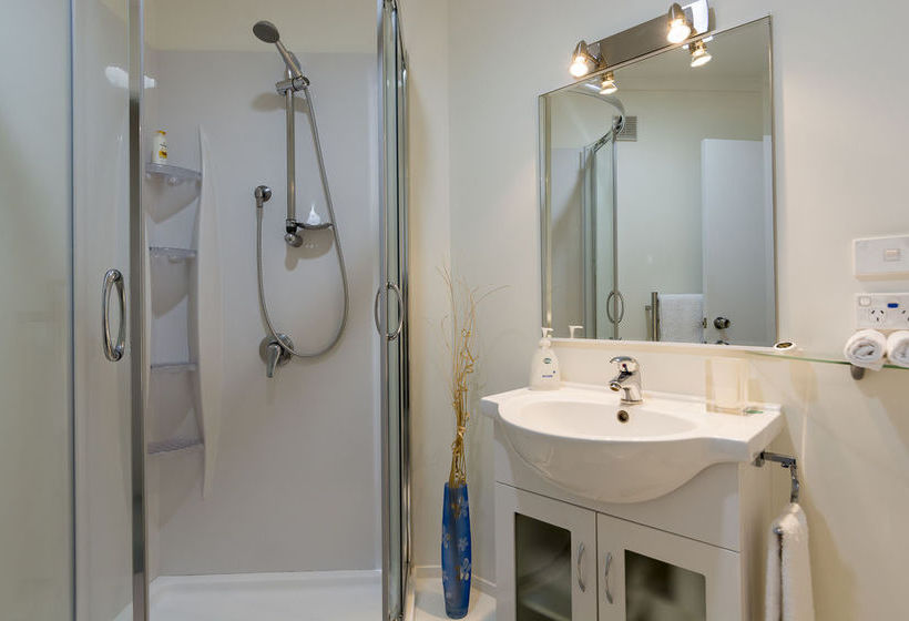 Seascape Villa Bed & Breakfast 9