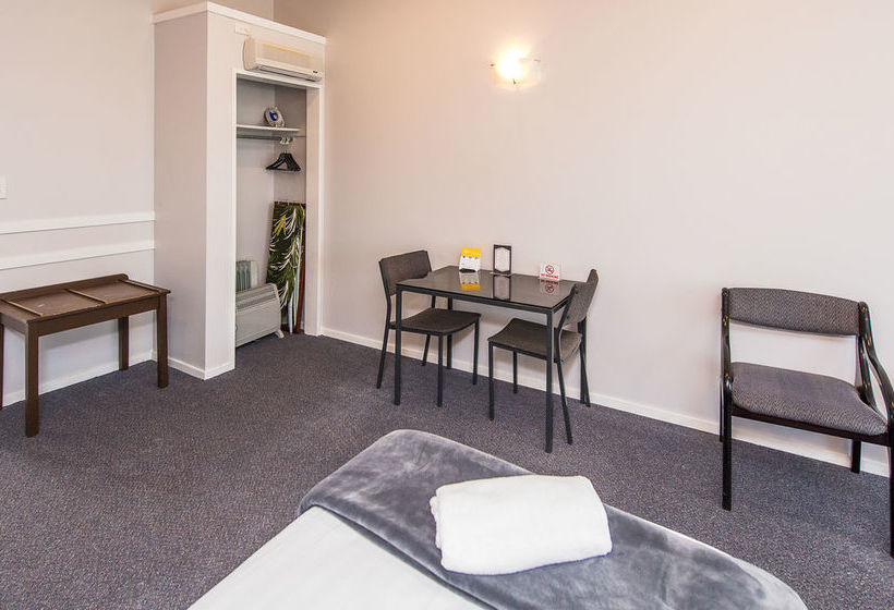 Hotel Comfort Inn Burwood 10