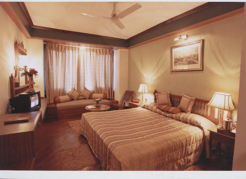 Hotel Sun N Snow Inn 1