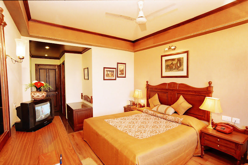 Hotel Sun N Snow Inn 3