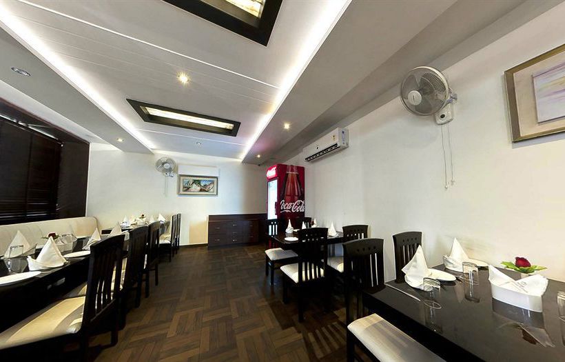 Hotel Om Sai Palace Agra