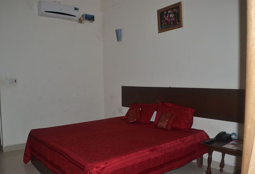 Hotel Treebo White Inn Uttar Pradesh