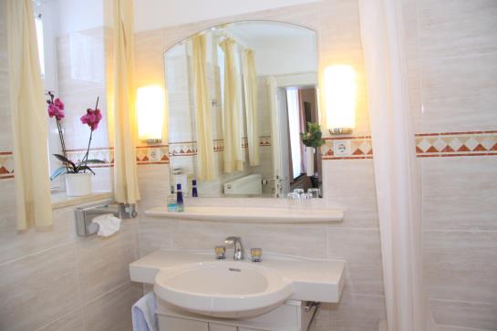 Hotel Vier Jahreszeiten 5