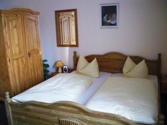 Hotel Am Sutschke- Tal 20