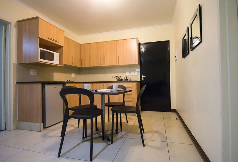 Hotel Premiere Classe Suite Johannesburg 11