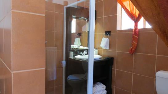 Pension Dinkwe Lodge & Guest House 12