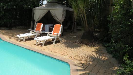 Pension Dinkwe Lodge & Guest House 2
