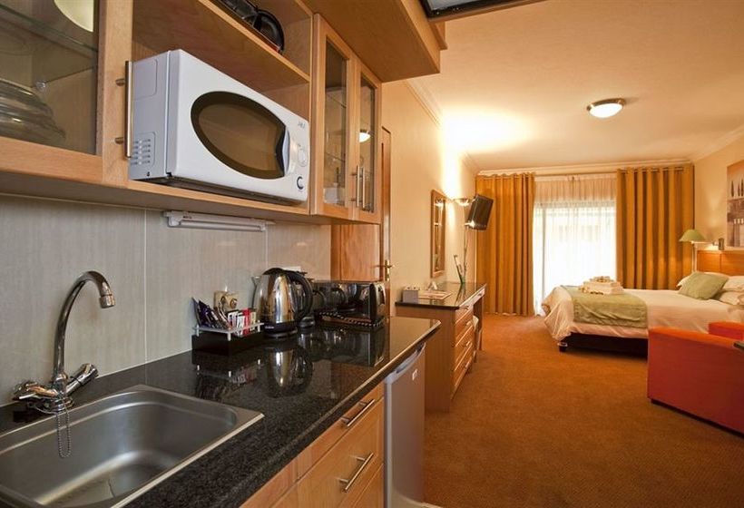 The Villas Luxury Suite 9