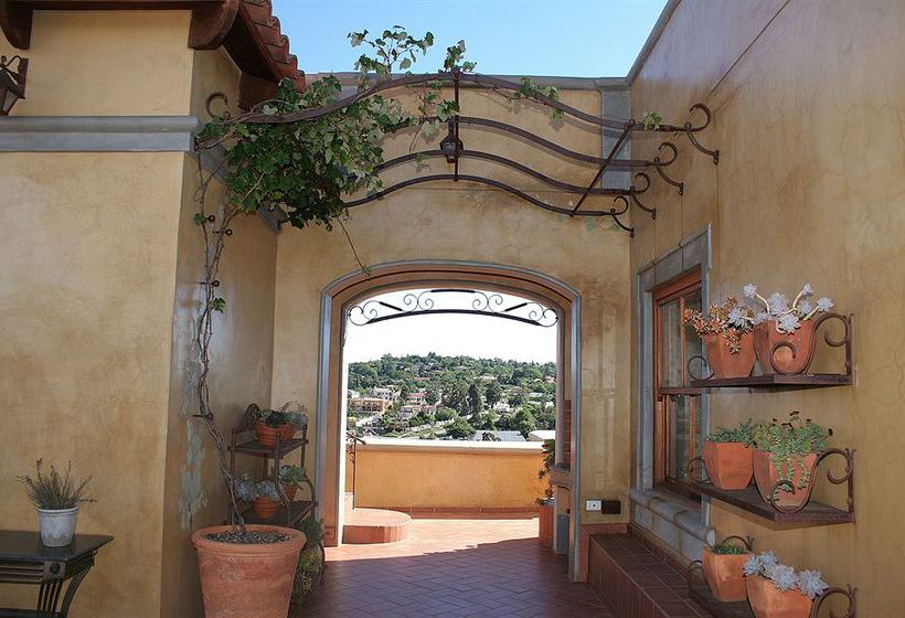 Hotel Castello Di Monte 6