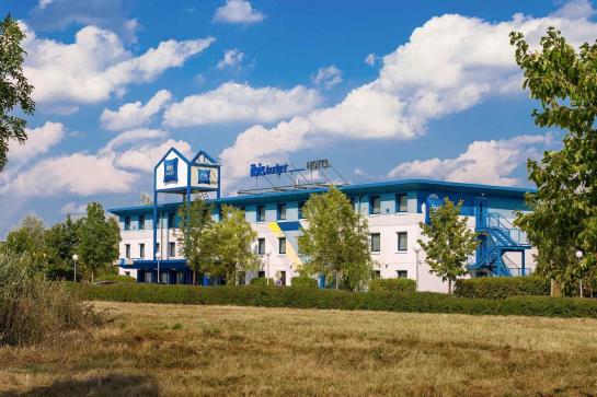 Hotel Ibis Budget Berlin Airport Schoenefeld 1