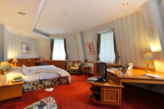 Hotel Waldhaus Reinbek 10