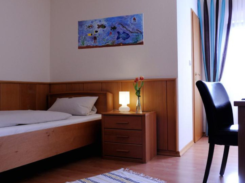 Hotel Zum Schlossberg 4