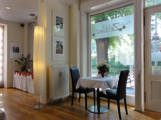 Bed & Breakfast Pension Zeitlos 13