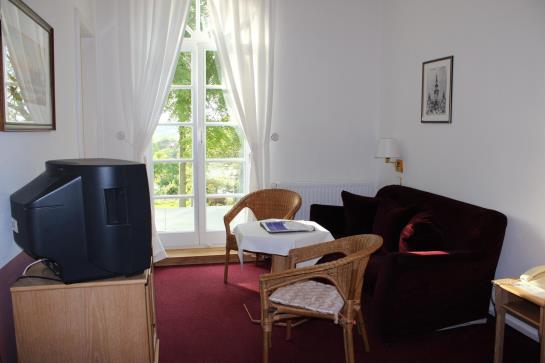 Hotel Weisses Schloss 10