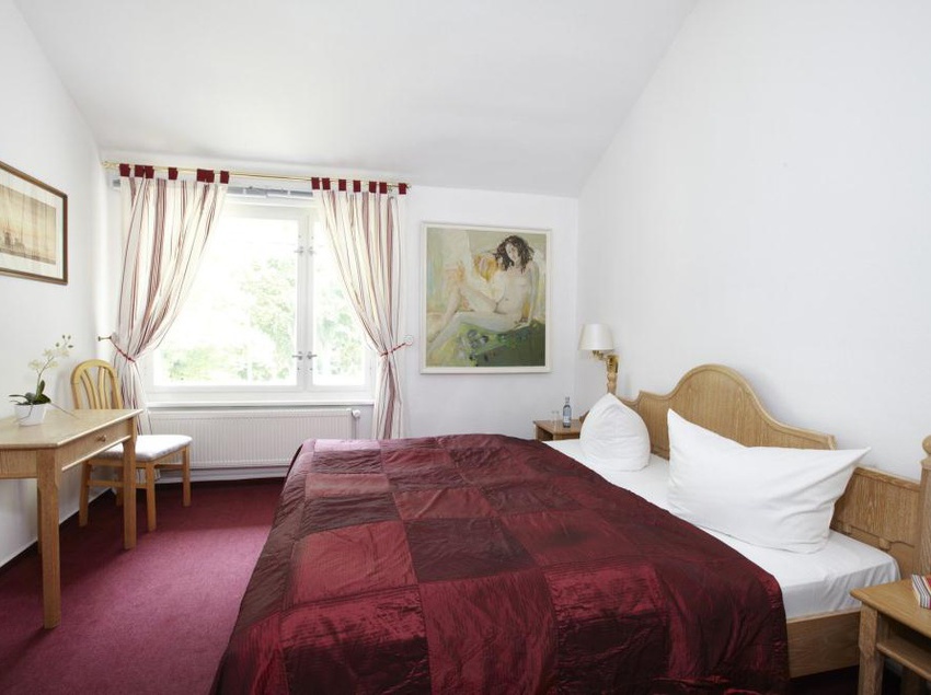 Hotel Weisses Schloss 5