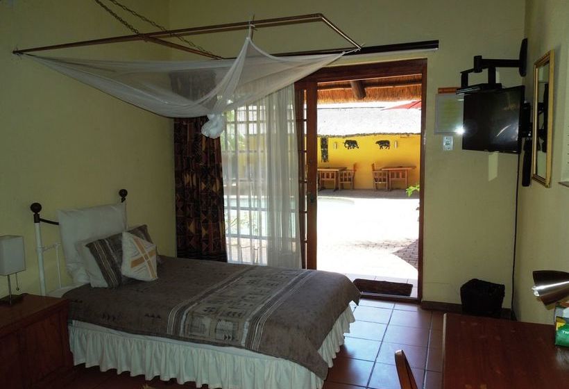 Trees Too Guest Lodge 11