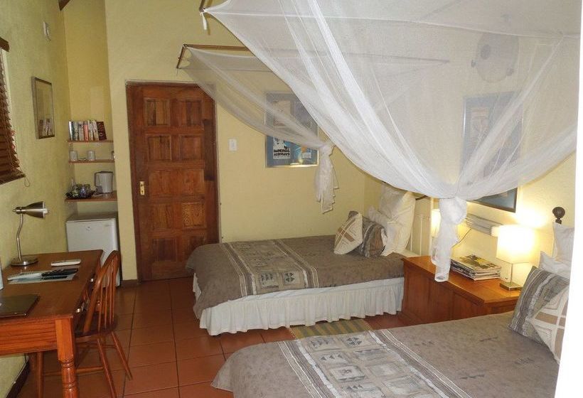 Trees Too Guest Lodge 13