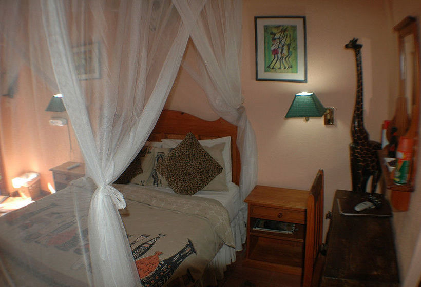 Trees Too Guest Lodge 8