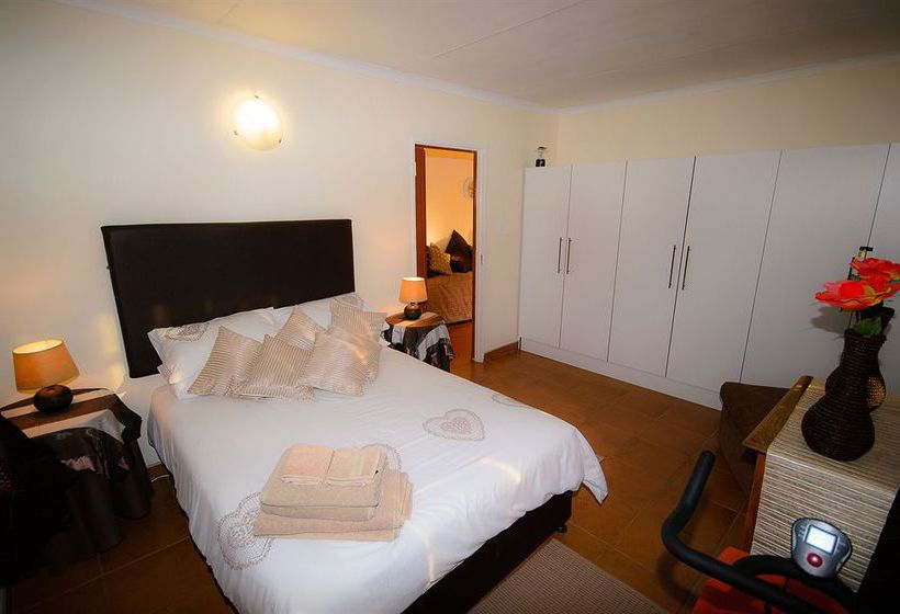 Pension Nandina Guest House 12