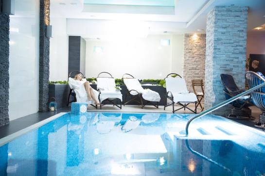 Residentsiya (Izvolte) Hotel 5