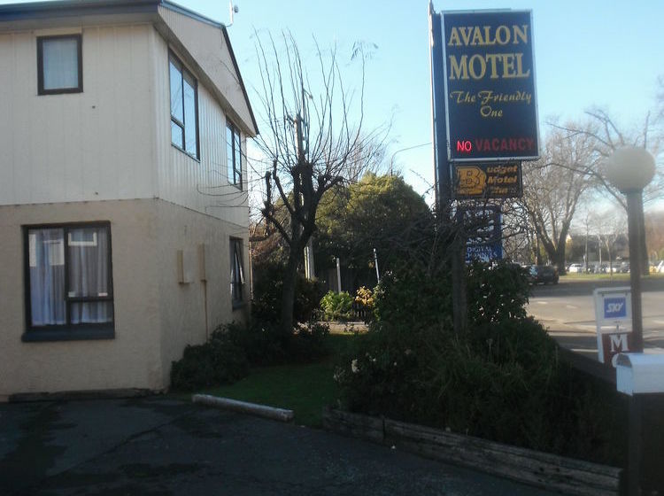 Hotel Avalon Court Accommodation 3