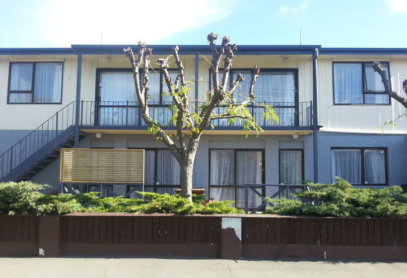 Hotel Avalon Court Accommodation 6