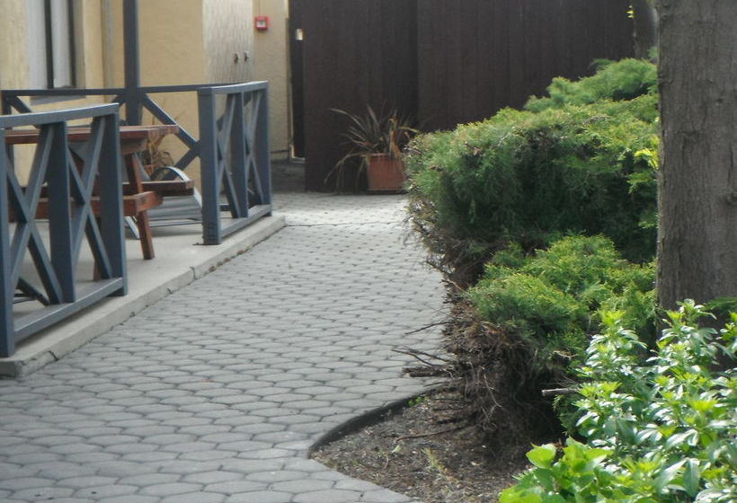 Hotel Avalon Court Accommodation 8