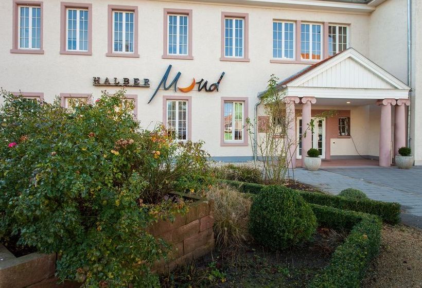 Hotel Halber Mond 1