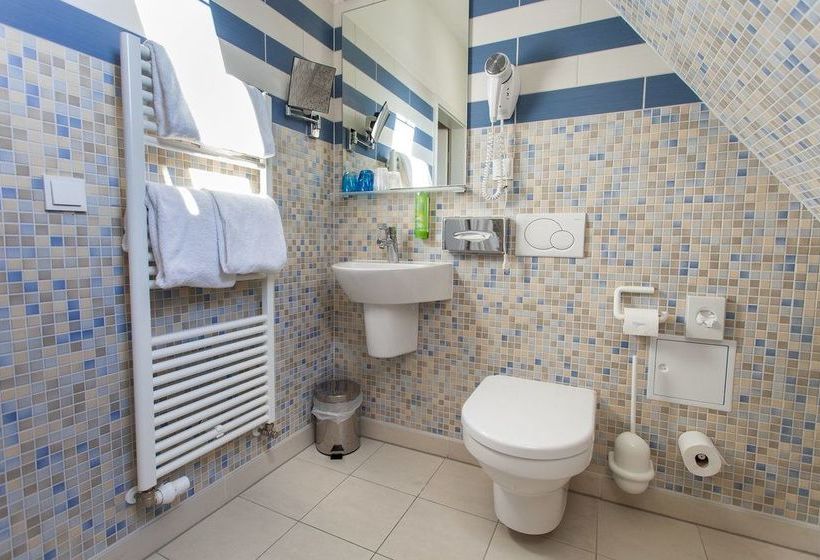 Hotel Halber Mond 13