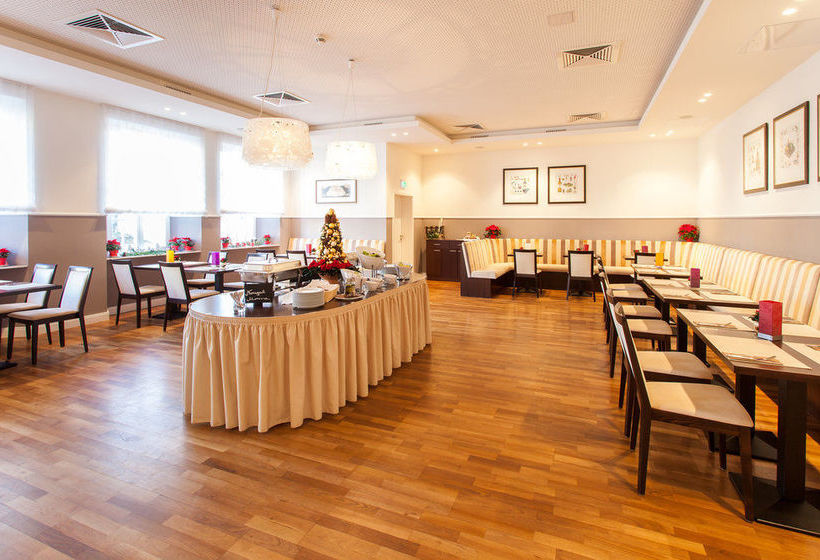 Hotel Halber Mond 16