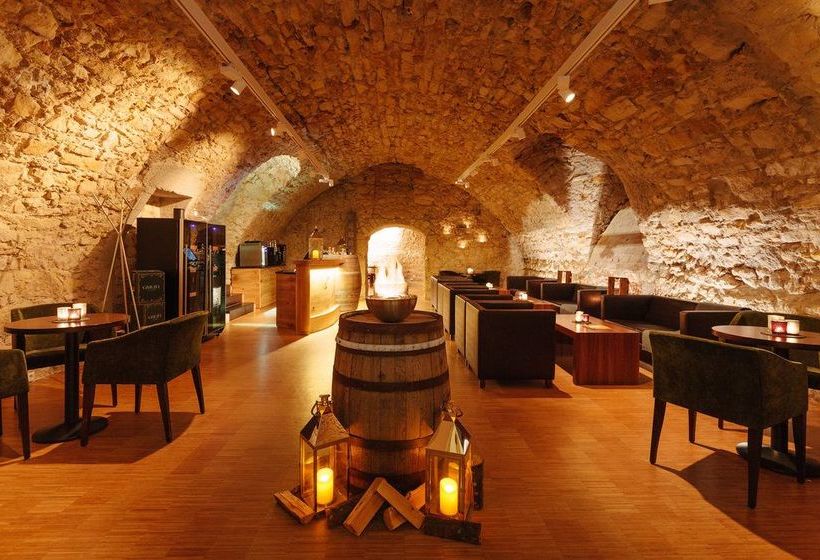 Hotel Halber Mond 18