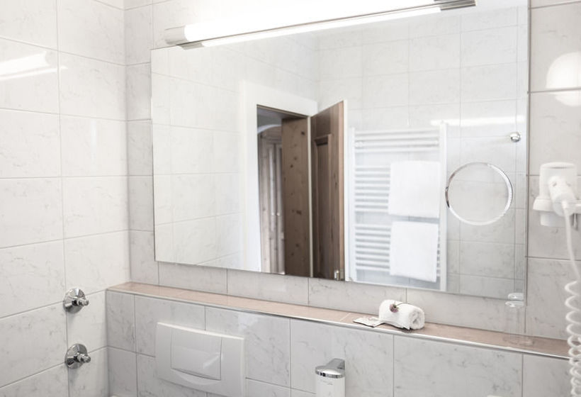 Hotel Sturm Garten & Spa 12