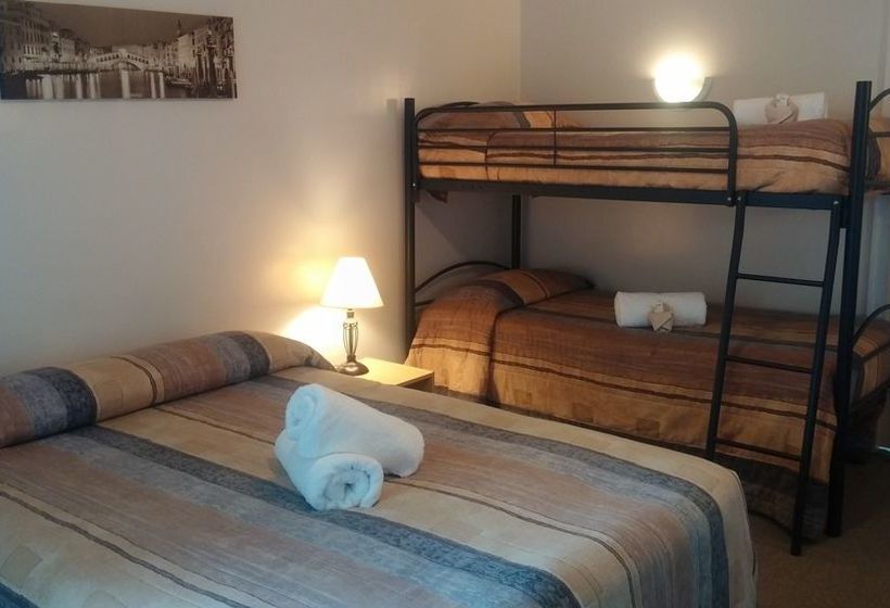 Motel Raymar Motor Inn 10