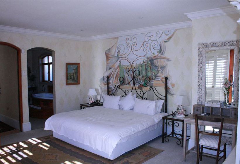 Villa Tuscana by Mantis