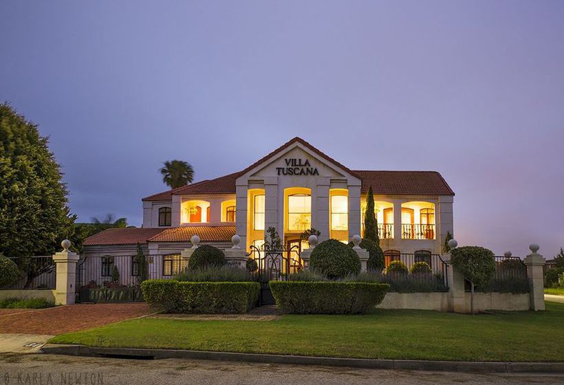 Villa Tuscana by Mantis 14