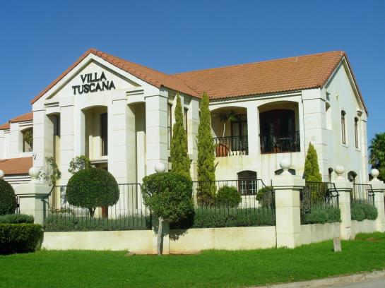 Villa Tuscana by Mantis 20