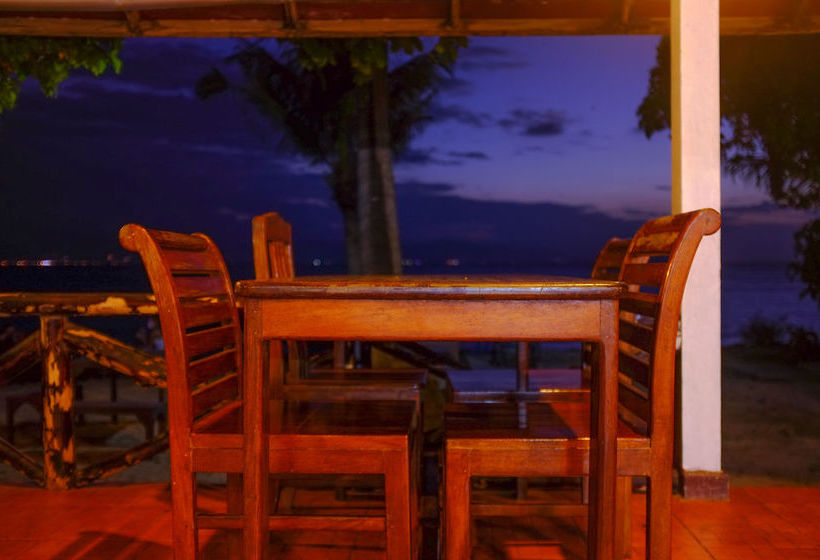 Hotel Thaniza Beachfront Resort 18