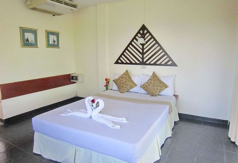 Hotel Thaniza Beachfront Resort 4